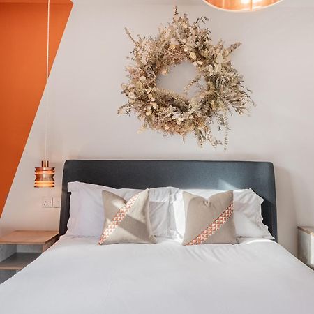 Esperance - Brand New Luxury Studio With Parking باونيس أون وينديرمير المظهر الخارجي الصورة